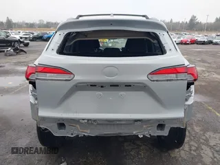 2023 Toyota Corolla Cross XLE z VIN 7MUDAABG0PV077852, wystawiony jako IAAI lot #41313640 z przebiegiem 23 201 mil mil oraz . Historia ofert i sprzedaży dostępna na DreamBid. Obrazek 17.