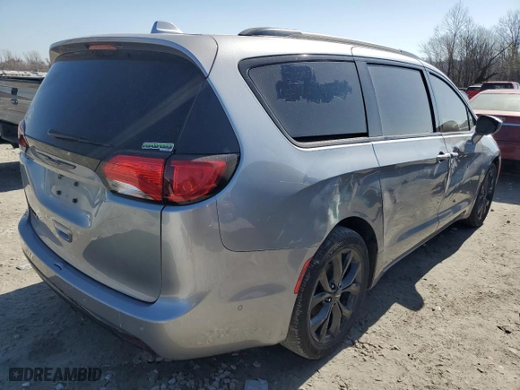 2020 Chrysler Pacifica Touring with VIN 2C4RC1FG7LR146477, listed as a Copart auction lot 48309615 with 112,563 mi miles and Salvage Title. Bid and sale history available at carsss.com. Image 3.