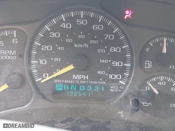 2001 Chevrolet Silverado 1500 LS with VIN 2GCEC19T111123764, listed as a IAAI auction lot 41902984 with 198,541 mi miles. Bid and sale history available at carsss.com. Image 15.