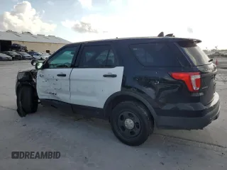 2017 Ford Police Interceptor Utility z VIN 1FM5K8AR3HGB15573, wystawiony jako Copart lot #53167325 z przebiegiem 89 342 mil mil oraz Szkody całkowita. Historia ofert i sprzedaży dostępna na DreamBid. Obrazek 2.