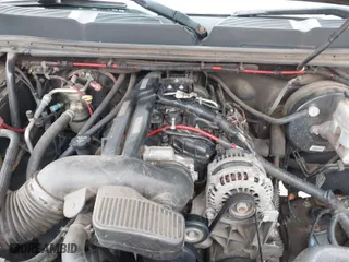 2008 Chevrolet Silverado 1500 LTZ with VIN 2GCEC13Y281121522, listed as a IAAI auction lot 41636172 with 274,769 mi miles. Bid and sale history available at carsss.com. Image 10.