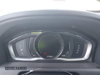 2016 Volvo XC60 T5 Drive-E Premier с VIN YV440MDK2G2836800, выставлен на аукционе IAAI как лот 42386640 с пробегом 101 809 миль миль и . История ставок и продаж доступна на DreamBid. Изображение 7.