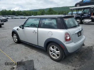 2011 MINI Hardtop with VIN WMWSU3C51BT183770, listed as a Copart auction lot 57337375 with 109,216 mi miles and Clean Title. Bid and sale history available at DreamBid. Image 2.