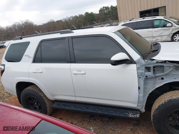 2022 Toyota 4Runner TRD Off Road with VIN JTEPU5JRXN6042348, listed as a IAAI auction lot 41734665 with 55,725 mi miles. Bid and sale history available at carsss.com. Image 14.