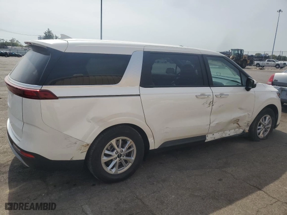 2024 Kia Carnival LX with VIN KNDNB4H3XR6303335, listed as a Copart auction lot 71558034 with 13,389 mi miles and Salvage Title. Bid and sale history available at carsss.com. Image 3.