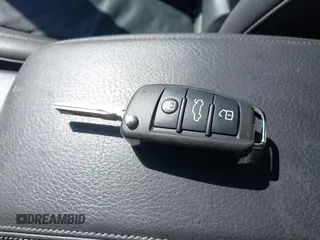 2015 Audi A3 Premium z VIN WAUACGFFXF1005724, wystawiony jako IAAI lot #41745687 z przebiegiem 109 751 mil mil oraz . Historia ofert i sprzedaży dostępna na DreamBid. Obrazek 11.