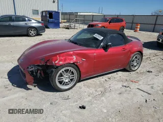 2016 Mazda MX-5 Miata Club z VIN JM1NDAC77G0114385, wystawiony jako Copart lot #46926455 z przebiegiem 101 855 mil mil oraz Szkody całkowita. Historia ofert i sprzedaży dostępna na DreamBid. Obrazek 1.