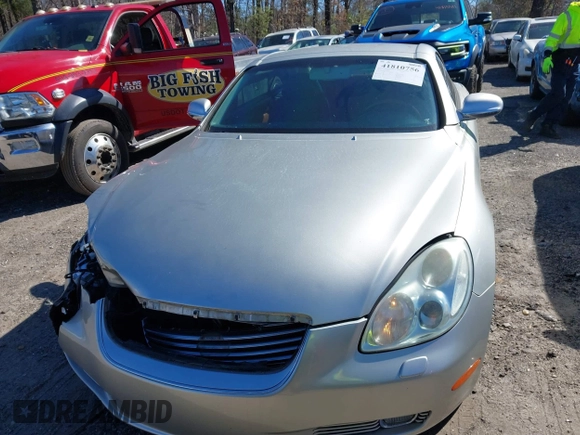 2002 Lexus SC with VIN JTHFN48Y720028912, listed as a IAAI auction lot 41810756 with 80,036 mi miles. Bid and sale history available at carsss.com. Image 12.