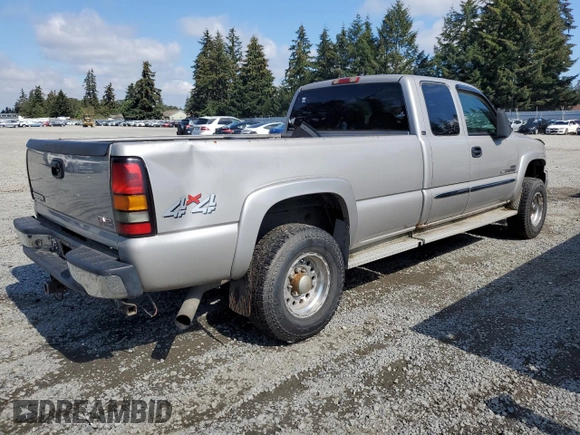 2006 GMC Sierra 2500HD SLT z VIN 1GTHK29D86E167541, wystawiony jako Copart lot #71894724 z przebiegiem Nie podano mil oraz Czysty tytuł • Clean title. Historia ofert i sprzedaży dostępna na DreamBid. Obrazek 3.