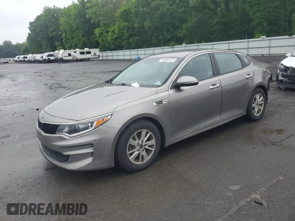 2017 Kia Optima LX z VIN 5XXGT4L39HG145177, wystawiony jako Copart lot #60288975 z przebiegiem 89 237 mil mil oraz Szkoda całkowita • Salvage title. Historia ofert i sprzedaży dostępna na DreamBid. Obrazek 1.