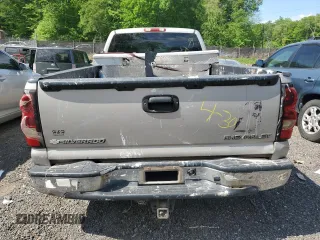 2004 Chevrolet Silverado 1500 Z71 with VIN 1GCEK19T44E247758, listed as a Copart auction lot 55404835 with 198,254 mi miles and Salvage Title. Bid and sale history available at DreamBid. Image 6.