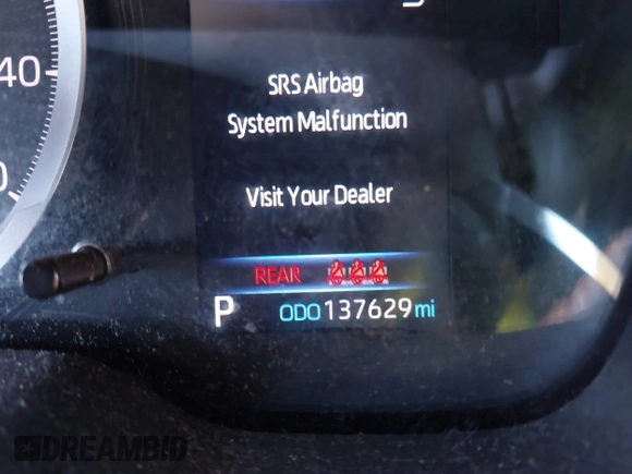 2021 Toyota Corolla SE with VIN 5YFS4MCE7MP061482, listed as a IAAI auction lot 40829549 with 137,629 mi miles. Bid and sale history available at carsss.com. Image 15.