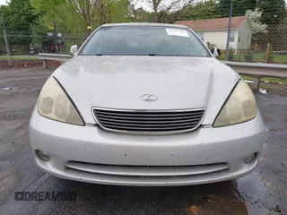 2005 Lexus ES 330 with VIN JTHBA30G755069068, listed as a IAAI auction lot 41947770 with 274,531 mi miles. Bid and sale history available at carsss.com. Image 12.