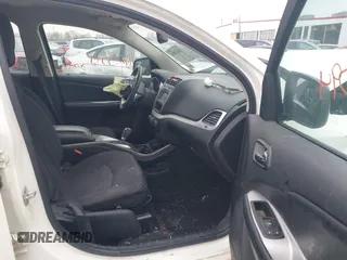 2014 Dodge Journey SE with VIN 3C4PDCAB7ET134454, listed as a IAAI auction lot 41966206 with 145,814 mi miles and . Bid and sale history available at DreamBid. Image 5.