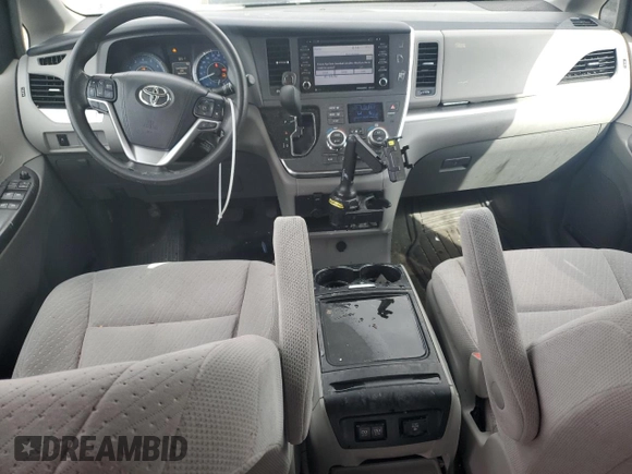 2018 Toyota Sienna LE Auto Access Seat with VIN 5TDKZ3DC1JS908055, listed as a Copart auction lot 53752545 with Not Provided miles and Salvage Title. Bid and sale history available at DreamBid. Image 8.