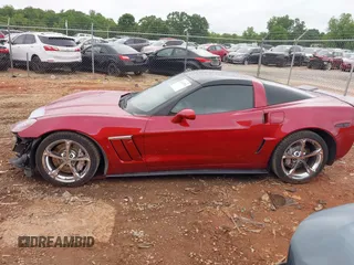 2011 Chevrolet Corvette Z16 Grand Sport 3LT z VIN 1G1YW2DW9B5105873, wystawiony jako IAAI lot #42313370 z przebiegiem 32 263 mil mil oraz . Historia ofert i sprzedaży dostępna na DreamBid. Obrazek 15.