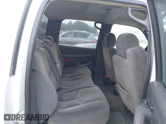 2007 Chevrolet Silverado 1500 LS with VIN 2GCEC13V371152170, listed as a IAAI auction lot 42143416 with 212,459 mi miles and . Bid and sale history available at DreamBid. Image 8.