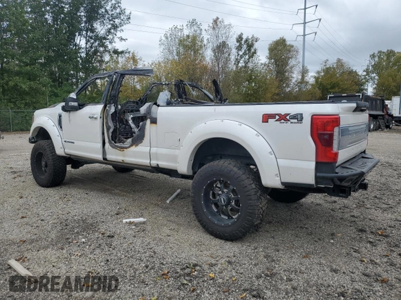 2018 Ford F-350 XL z VIN 1FT8W3BT1JEB07119, wystawiony jako Copart lot #74050494 z przebiegiem Nie podano mil oraz Nie do naprawy • Non repairable. Historia ofert i sprzedaży dostępna na DreamBid. Obrazek 2.