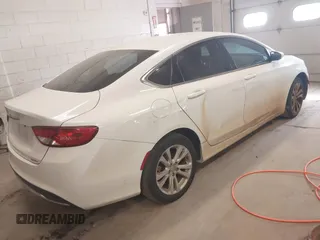 2015 Chrysler 200 Limited with VIN 1C3CCCAB2FN578266, listed as a IAAI auction lot 42113716 with 152,360 mi miles. Bid and sale history available at carsss.com. Image 4.