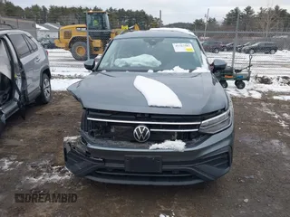2022 Volkswagen Tiguan S with VIN 3VV0B7AX9NM032305, listed as a IAAI auction lot 41327587 with 49,524 mi miles. Bid and sale history available at carsss.com. Image 12.