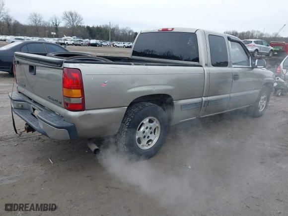 2001 Chevrolet Silverado 1500 LT with VIN 2GCEC19T711249322, listed as a IAAI auction lot 41556311 with 200,237 mi miles. Bid and sale history available at carsss.com. Image 4.