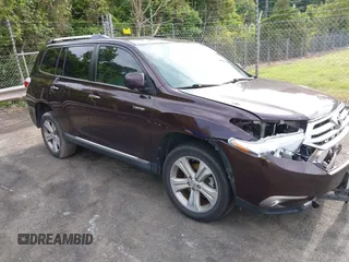 2013 Toyota Highlander Limited z VIN 5TDDK3EH5DS187377, wystawiony jako IAAI lot #42210887 z przebiegiem 198 436 mil mil oraz . Historia ofert i sprzedaży dostępna na DreamBid. Obrazek 1.