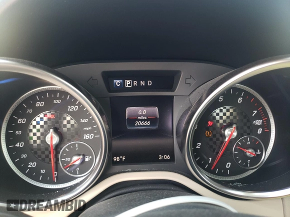 2020 Mercedes-Benz SLC 300 z VIN W1KPK3JAXLF169788, wystawiony jako Copart lot #63054754 z przebiegiem 20 666 mil mil oraz Szkody całkowita. Historia ofert i sprzedaży dostępna na DreamBid. Obrazek 9.