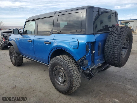 2024 Ford Bronco Badlands with VIN 1FMEE9BP2RLA95724, listed as a Copart auction lot 86332164 with 746 mi miles and Salvage Title. Bid and sale history available at carsss.com. Image 2.