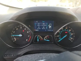 2013 Ford Escape SE z VIN 1FMCU9G9XDUD02545, wystawiony jako Copart lot #52123545 z przebiegiem 137 841 mil mil oraz Szkoda całkowita • Salvage title. Historia ofert i sprzedaży dostępna na DreamBid. Obrazek 9.