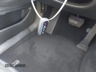 2016 Hyundai Genesis 3.8L z VIN KMHGN4JE5GU107318, wystawiony jako IAAI lot #42046138 z przebiegiem 103 200 mil mil oraz . Historia ofert i sprzedaży dostępna na DreamBid. Obrazek 11.