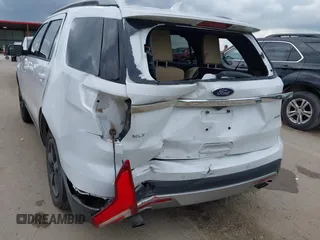 2017 Ford Explorer XLT z VIN 1FM5K8DH8HGC24324, wystawiony jako IAAI lot #42513961 z przebiegiem 119 697 mil mil oraz . Historia ofert i sprzedaży dostępna na DreamBid. Obrazek 6.