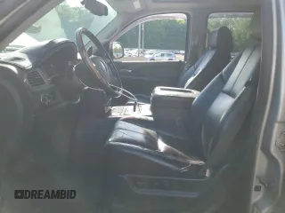 2009 GMC Yukon Denali z VIN 1GKFK03229R283189, wystawiony jako Copart lot #58702855 z przebiegiem 212 195 mil mil oraz Czysty tytuł • Clean title. Historia ofert i sprzedaży dostępna na DreamBid. Obrazek 7.