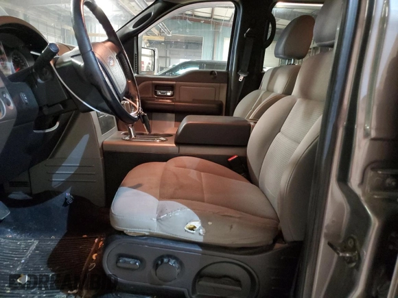 2006 Ford F-150 XLT с VIN 1FTPW14566KB84740, выставлен на аукционе Copart как лот 60840705 с пробегом 172 561 миль миль и Чистый • Clean title. История ставок и продаж доступна на DreamBid. Изображение 7.