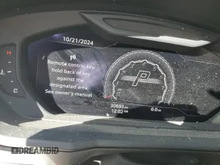 2021 Lamborghini Urus z VIN ZPBUA1ZL3MLA15560, wystawiony jako Copart lot #87871715 z przebiegiem 30 693 mil mil oraz Nie do naprawy • Non repairable. Historia ofert i sprzedaży dostępna na DreamBid. Obrazek 9.