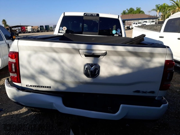 2019 Ram 3500 Laramie with VIN 3C63R3ML9KG542969, listed as a Copart auction lot 75699684 with 63,045 mi miles and Salvage Title. Bid and sale history available at carsss.com. Image 6.