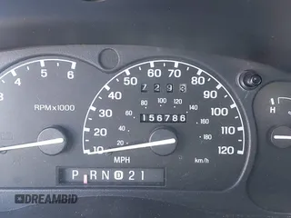 1999 Ford Explorer XLT с VIN 1FMDU34E2XUA07544, выставлен на аукционе IAAI как лот 42211210 с пробегом 156 786 миль миль и . История ставок и продаж доступна на DreamBid. Изображение 7.