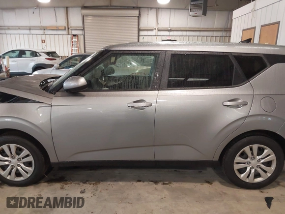 2023 Kia Soul LX with VIN KNDJ23AU3P7872000, listed as a IAAI auction lot 41065618 with 11,861 mi miles and . Bid and sale history available at DreamBid. Image 14.