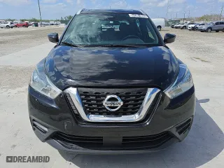 2020 Nissan Kicks SV with VIN 3N1CP5CV0LL549446, listed as a Copart auction lot 54381605 with 104,566 mi miles and Clean Title. Bid and sale history available at carsss.com. Image 5.