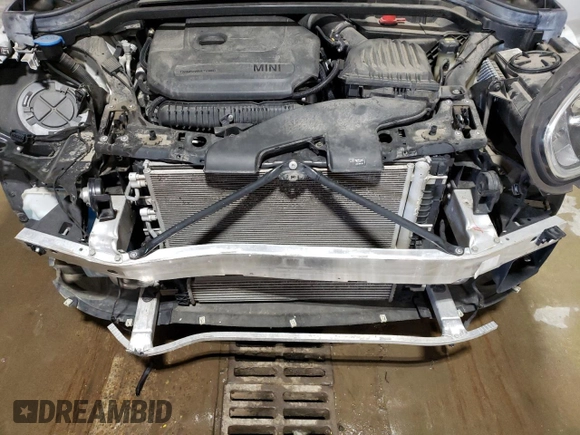2020 MINI Countryman Cooper S with VIN WMZYX1C01L3L52717, listed as a Copart auction lot 61207495 with 85,996 mi miles and Salvage title. Bid and sale history available at DreamBid. Image 11.