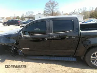 2020 Chevrolet Colorado 2WD Work Truck with VIN 1GCGSBEN7L1243070, listed as a IAAI auction lot 41890656 with 40,711 mi miles. Bid and sale history available at carsss.com. Image 14.