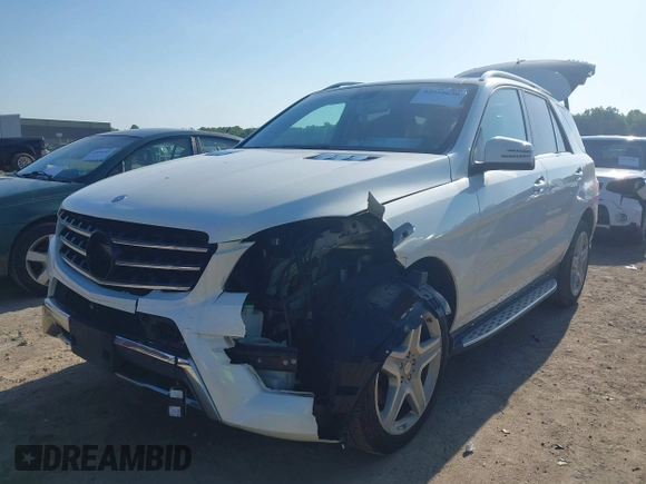 2015 Mercedes-Benz M 350 with VIN 4JGDA5HB4FA577677, listed as a IAAI auction lot 42518630 with 237,779 mi miles and . Bid and sale history available at DreamBid. Image 18.