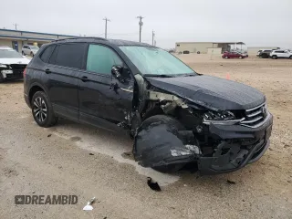 2022 Volkswagen Tiguan S z VIN 3VV1B7AX9NM034513, wystawiony jako Copart lot #43019025 z przebiegiem 71 010 mil mil oraz Szkoda całkowita • Salvage title. Historia ofert i sprzedaży dostępna na DreamBid. Obrazek 4.