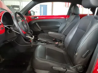 2013 Volkswagen Beetle 2.5L with VIN 3VWJP7AT9DM604597, listed as a Copart auction lot 53862525 with 137,599 mi miles and Clean Title. Bid and sale history available at DreamBid. Image 7.