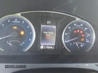 2017 Toyota Camry XLE z VIN 4T1BF1FK0HU277334, wystawiony jako IAAI lot #42312610 z przebiegiem 116 948 mil mil oraz . Historia ofert i sprzedaży dostępna na DreamBid. Obrazek 7.