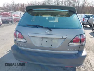 2003 Lexus RX 300 with VIN JTJHF10U330297793, listed as a IAAI auction lot 42088947 with 189,810 mi miles. Bid and sale history available at carsss.com. Image 6.