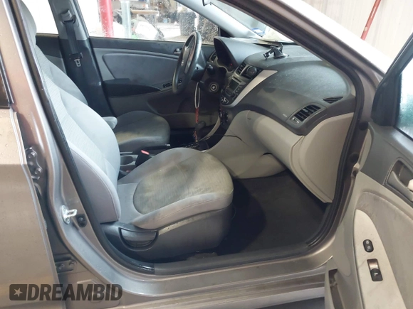 2017 Hyundai Accent SE with VIN KMHCT4AE1HU372999, listed as a IAAI auction lot 41156613 with 111,880 mi miles. Bid and sale history available at carsss.com. Image 5.