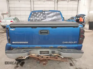 2003 Chevrolet Silverado 1500 with VIN 2GCEK19T931236982, listed as a IAAI auction lot 41178535 with 144,996 mi miles. Bid and sale history available at carsss.com. Image 17.