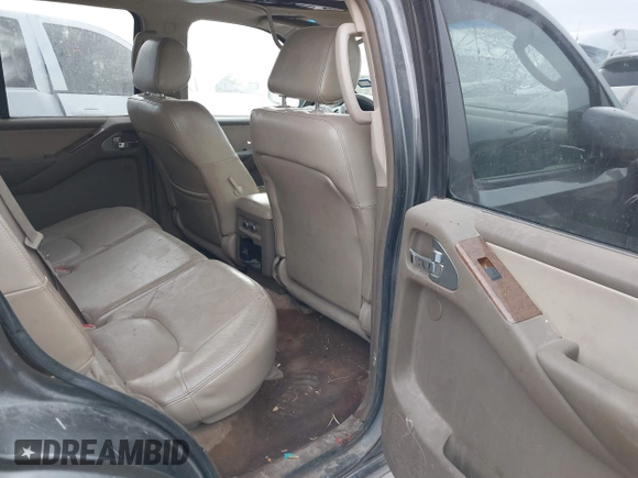 2005 Nissan Pathfinder SE with VIN 5N1AR18U05C707611, listed as a IAAI auction lot 41413932 with 260,777 mi miles. Bid and sale history available at carsss.com. Image 8.
