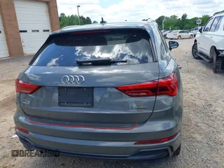 2020 Audi Q3 S line Premium Plus z VIN WA1EECF34L1030072, wystawiony jako IAAI lot #42198776 z przebiegiem 20 362 mil mil oraz . Historia ofert i sprzedaży dostępna na DreamBid. Obrazek 16.