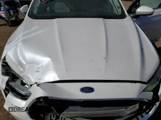 2019 Ford Fusion Hybrid SE with VIN 3FA6P0LU7KR284563, listed as a Copart auction lot 39979903 with 0 mi miles. Bid and sale history available at carsss.com. Image 12.